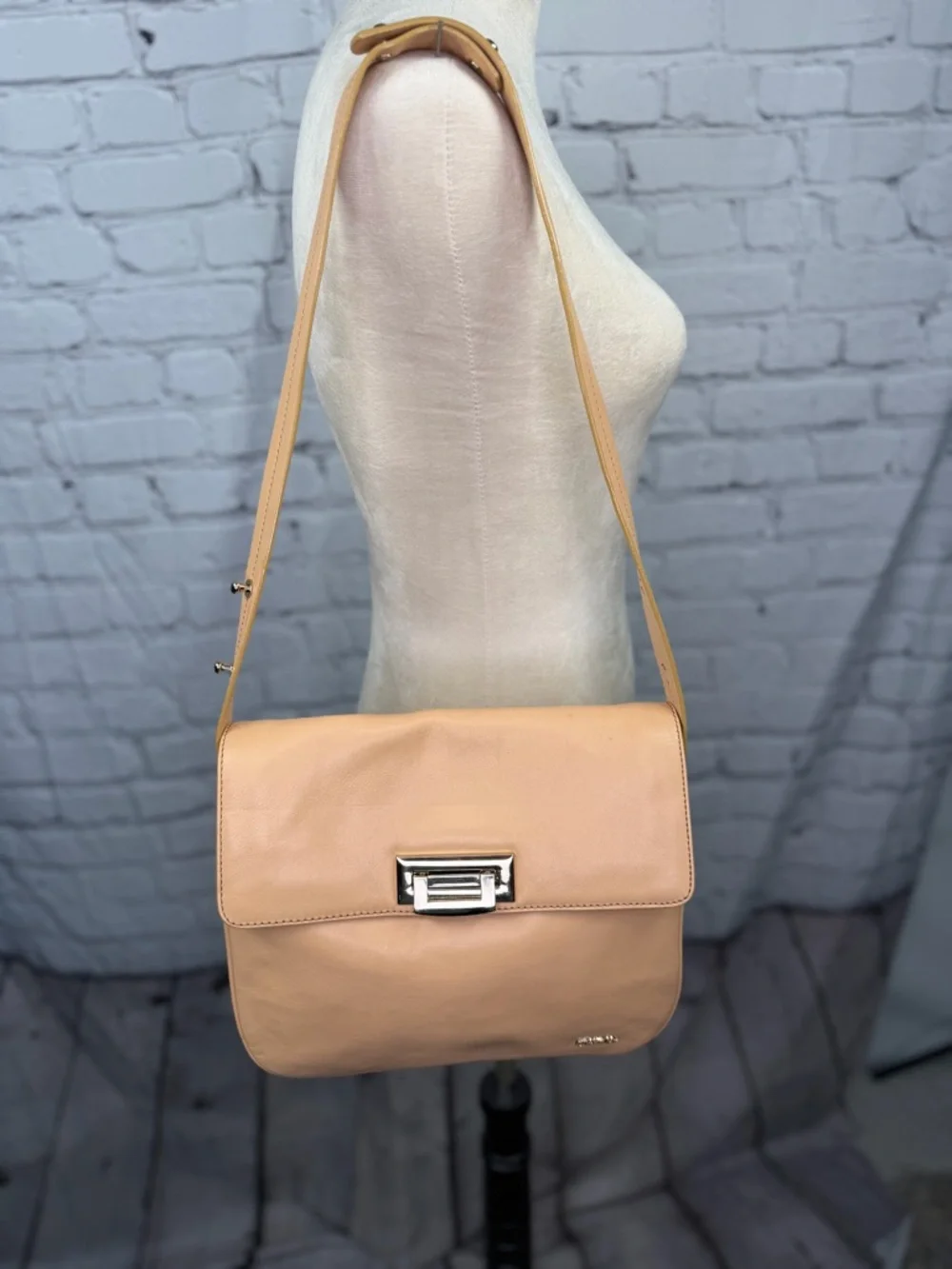 TreVero Leather Shoulder Bag